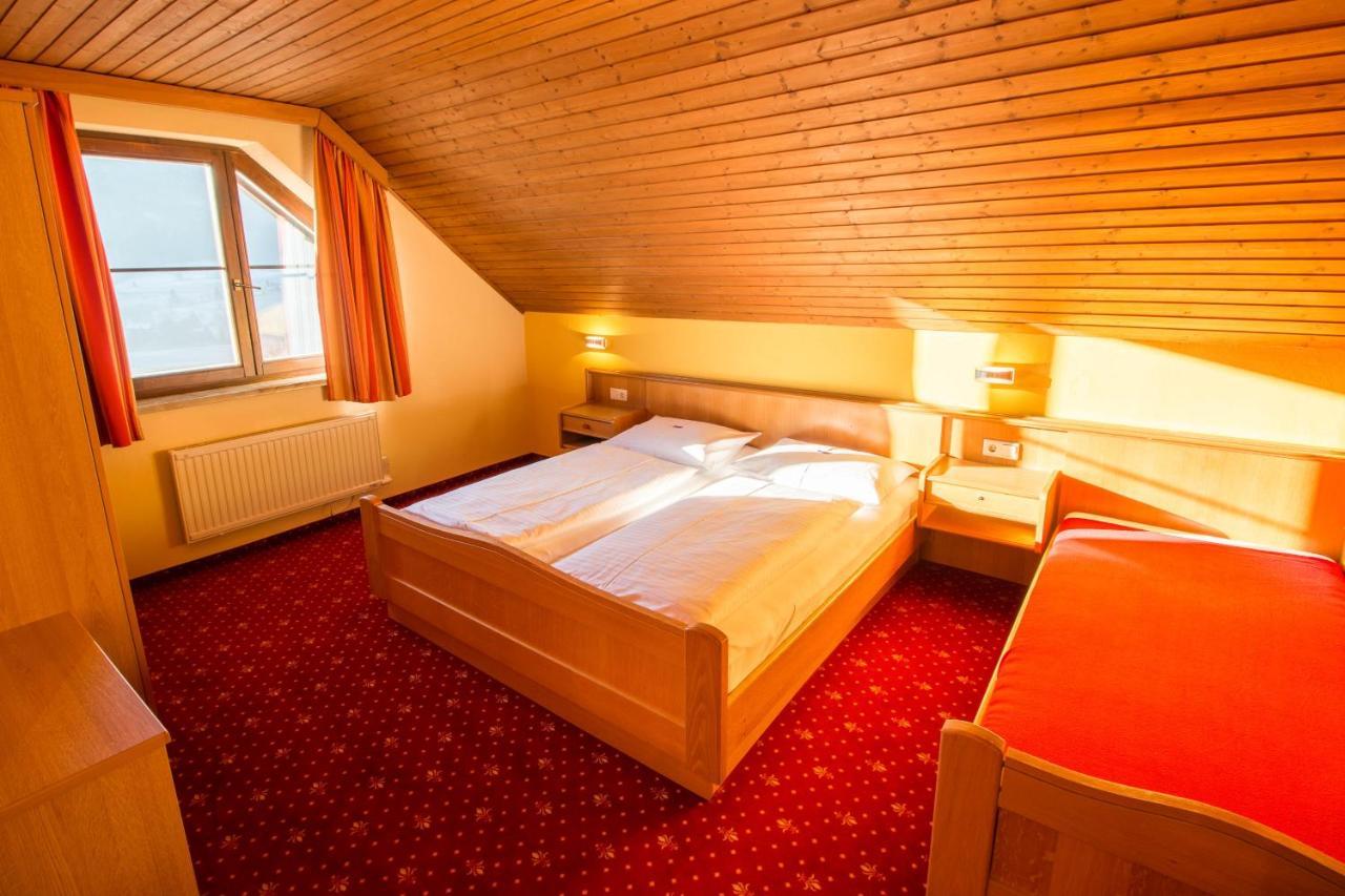 Hotel Weissenstein 상트미카엘임룽가우 외부 사진