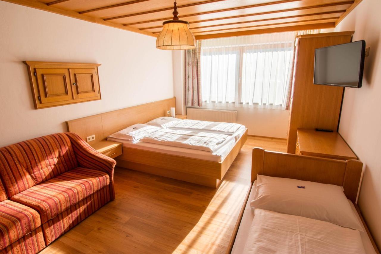 Hotel Weissenstein 상트미카엘임룽가우 외부 사진